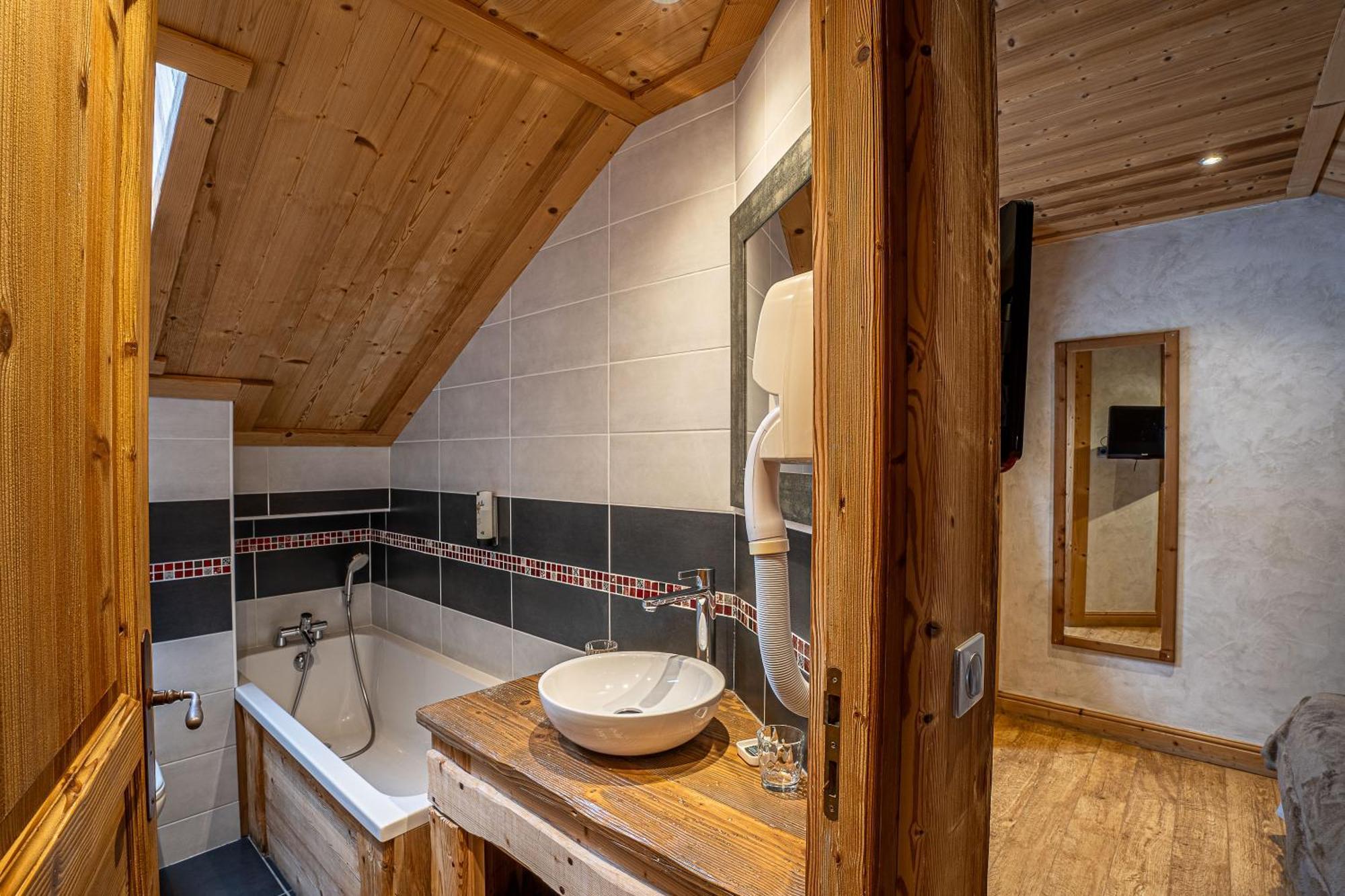 Chalet L'Ecureuil เมรีเบล ภายนอก รูปภาพ
